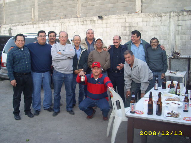 Fuimos pocos a esta reunion en un Bar por la avenida Ruiz Cortines