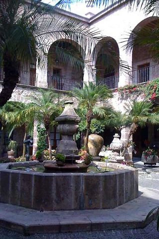 Patio Moreliano