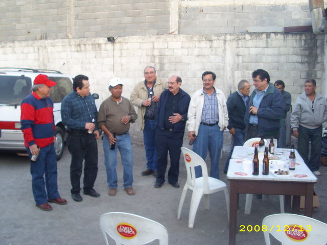 En esta reunion se preparo un animalito a la Ataud y ademas sus respectivas chelas