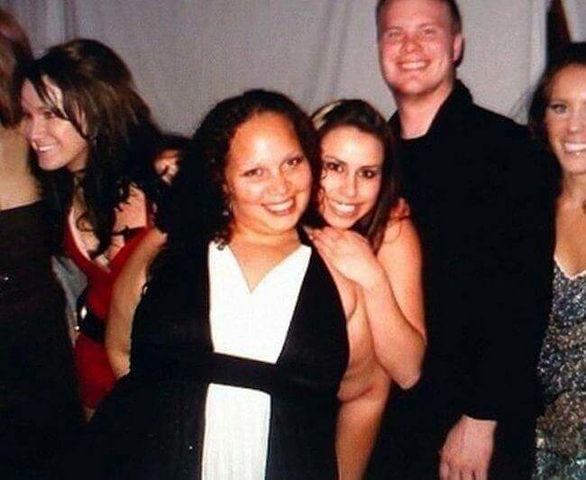 Ojo Mucho Ojo esta la chica sin Ropa ?